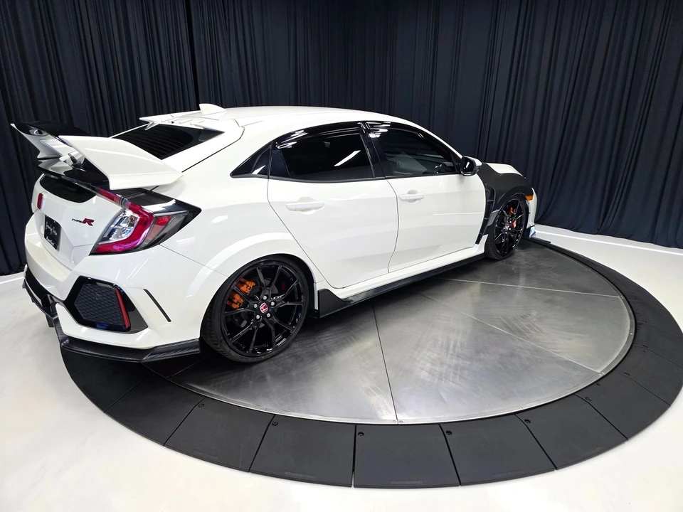 2018 Honda Civic 10th Gen - Image 11 of 31