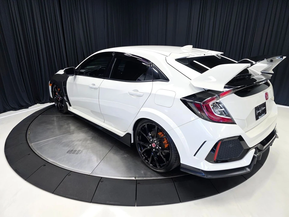 2018 Honda Civic 10th Gen - Image 9 of 31