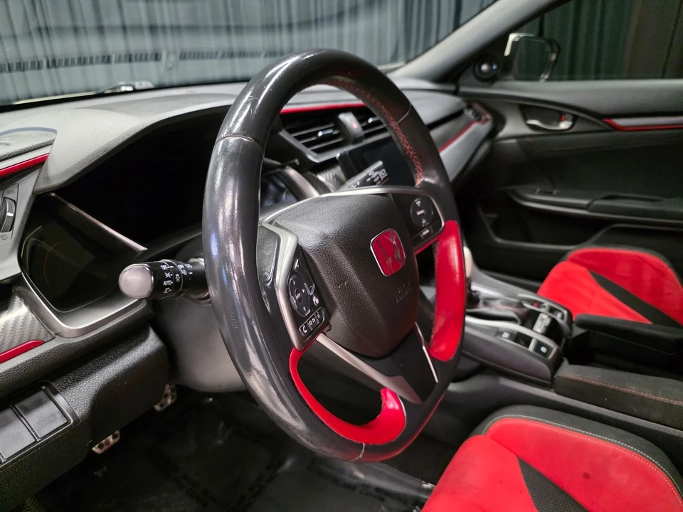 2018 Honda Civic 10th Gen - Image 18 of 31