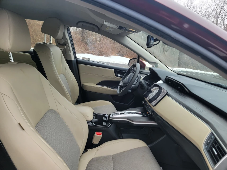 2018 - Image 11 of 16