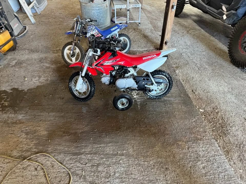 2018 Honda CRF - Image 2 of 3