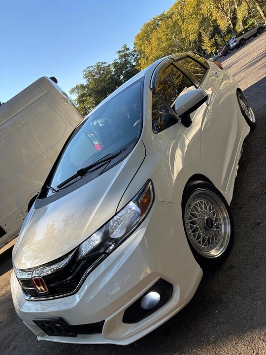 2018 Honda Fit - Image 2 of 7