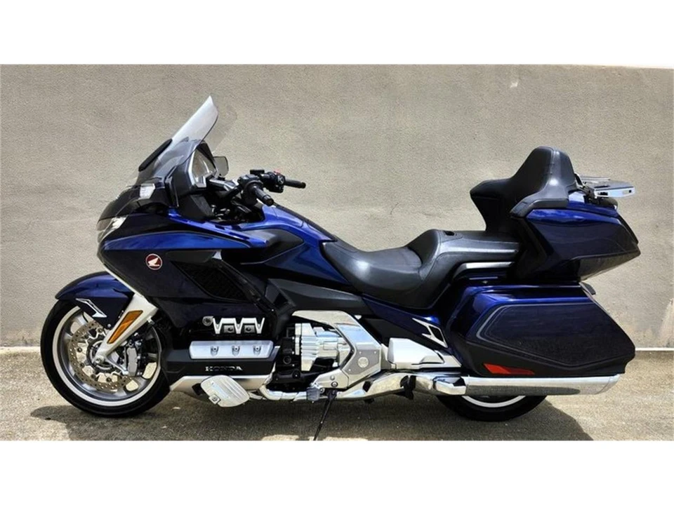2018 Honda Gold Wing - Image 4 of 21