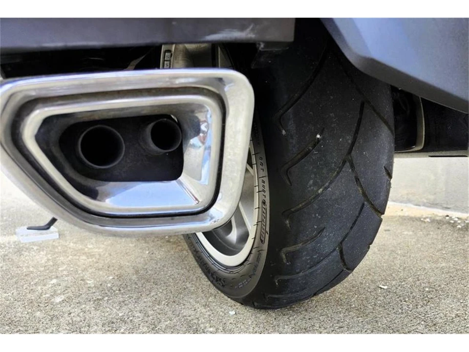 2018 Honda Gold Wing - Image 17 of 21