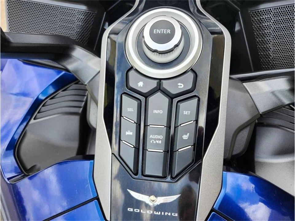 2018 Honda Gold Wing - Image 13 of 21