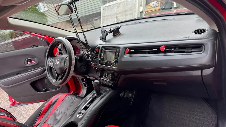 2018 Honda HR-V 2nd Gen - Image 4 of 7