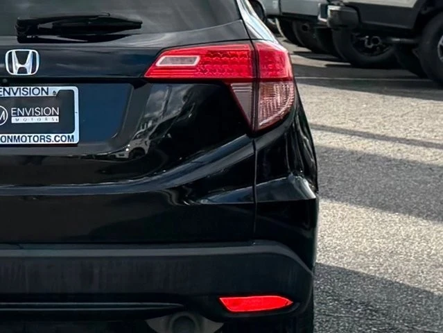 2018 Honda HR-V 2nd Gen - Image 8 of 12