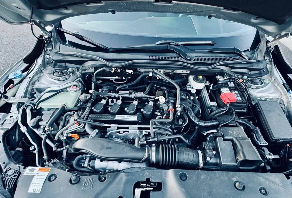 2018 Honda Civic 10th Gen - Image 11 of 16