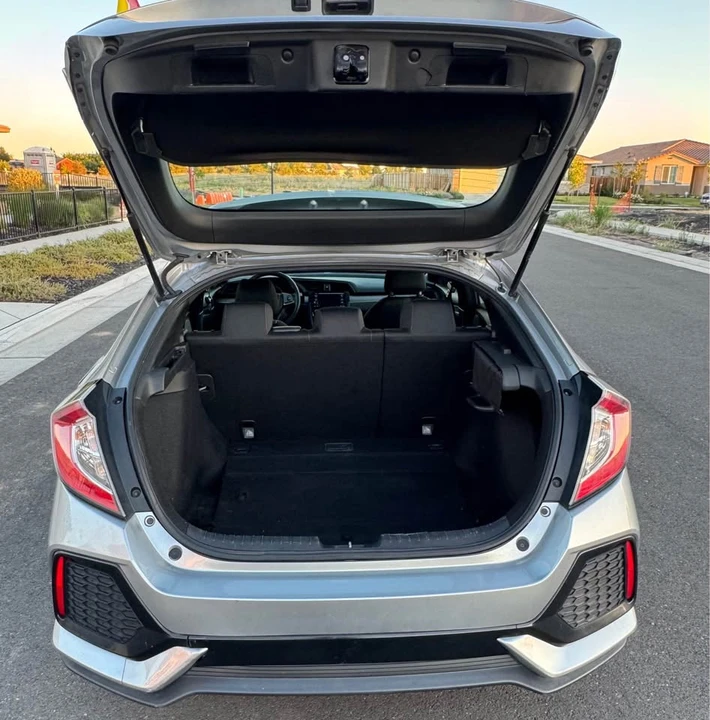 2018 Honda Civic 10th Gen - Image 10 of 16