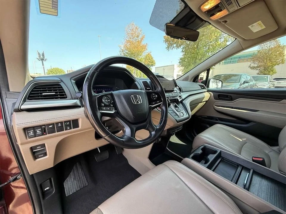 2018 Honda Odyssey - Image 2 of 9