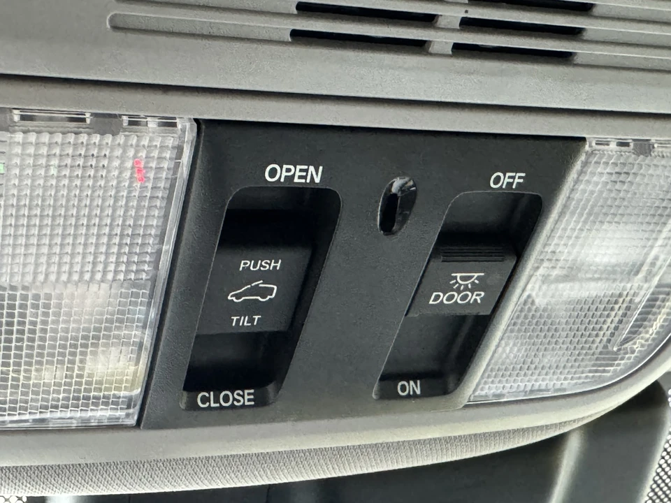 2018 Honda Odyssey - Image 16 of 21