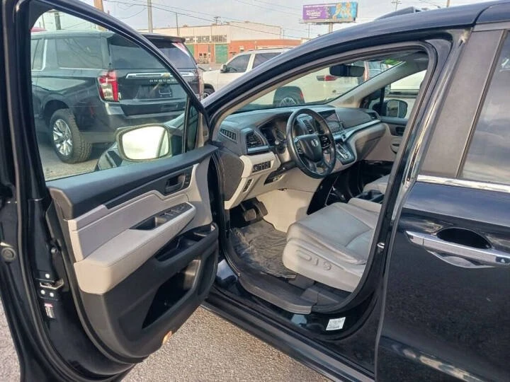 2018 Honda Odyssey - Image 9 of 17