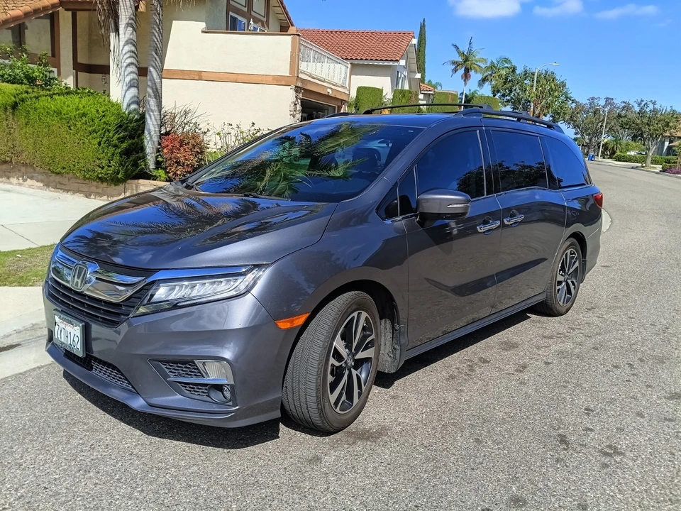 2018 Honda Odyssey - Image 2 of 21