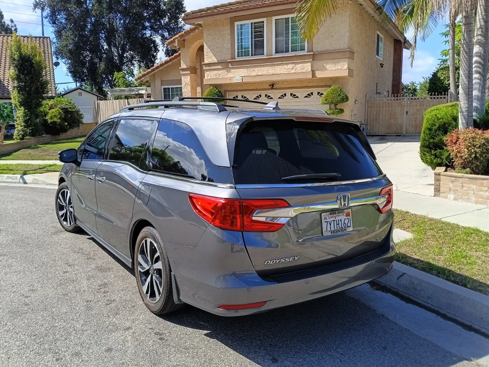 2018 Honda Odyssey - Image 8 of 21