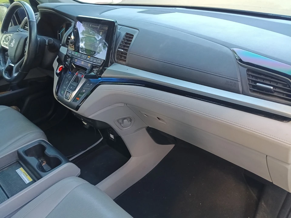 2018 Honda Odyssey - Image 11 of 21