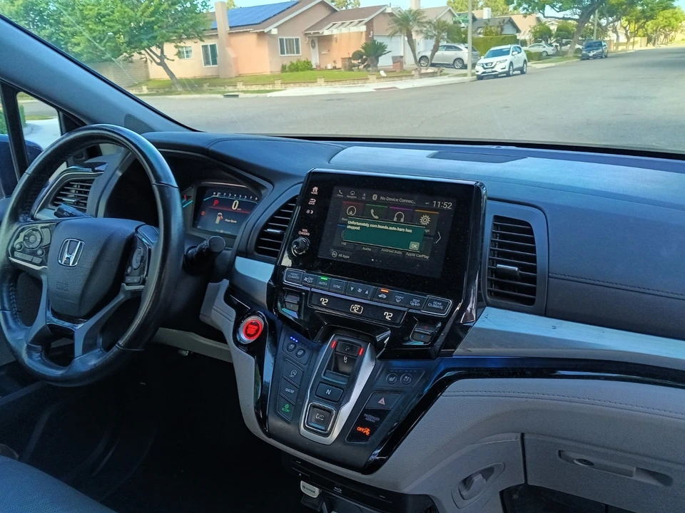 2018 Honda Odyssey - Image 12 of 21