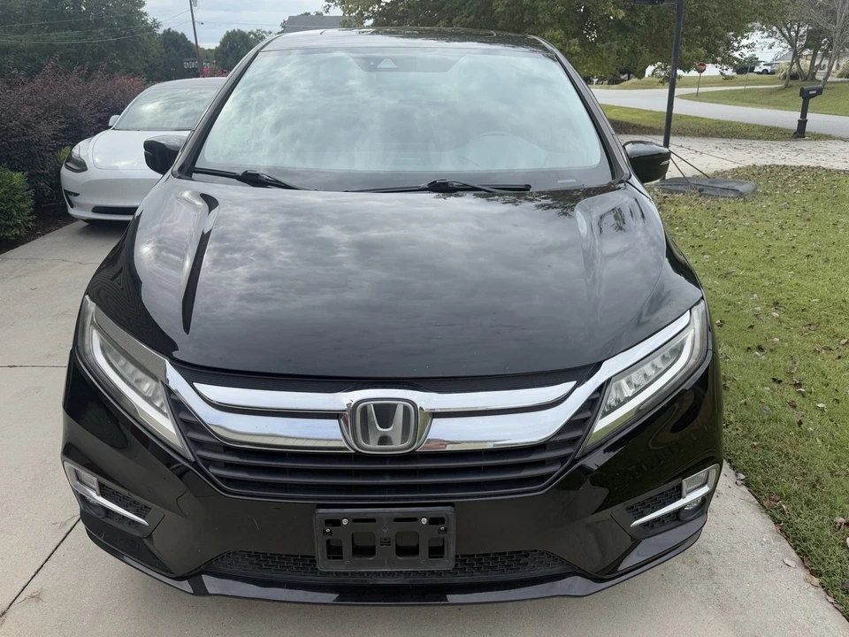 2018 Honda Odyssey - Image 2 of 15