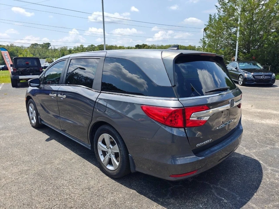 2018 Honda Odyssey - Image 2 of 12