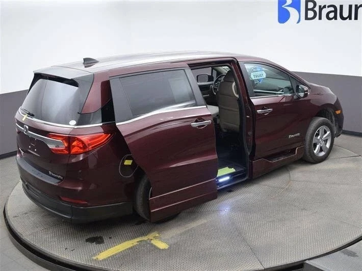 2018 Honda Odyssey - Image 18 of 21