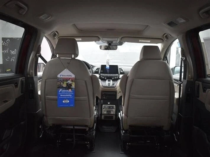 2018 Honda Odyssey - Image 9 of 21