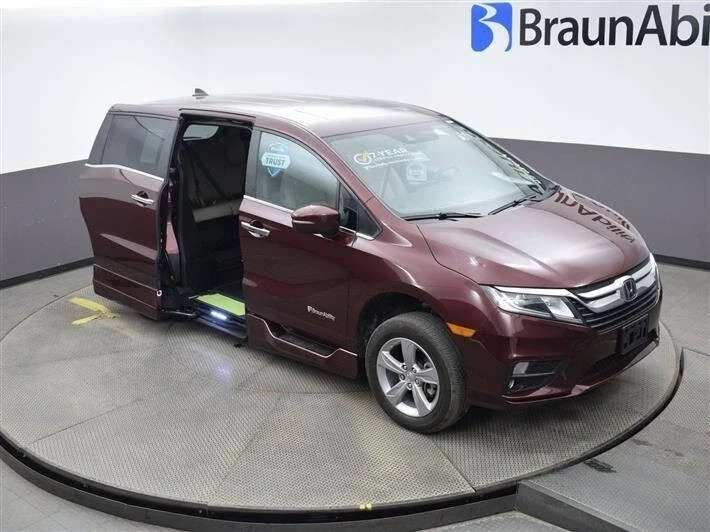 2018 Honda Odyssey - Image 15 of 21