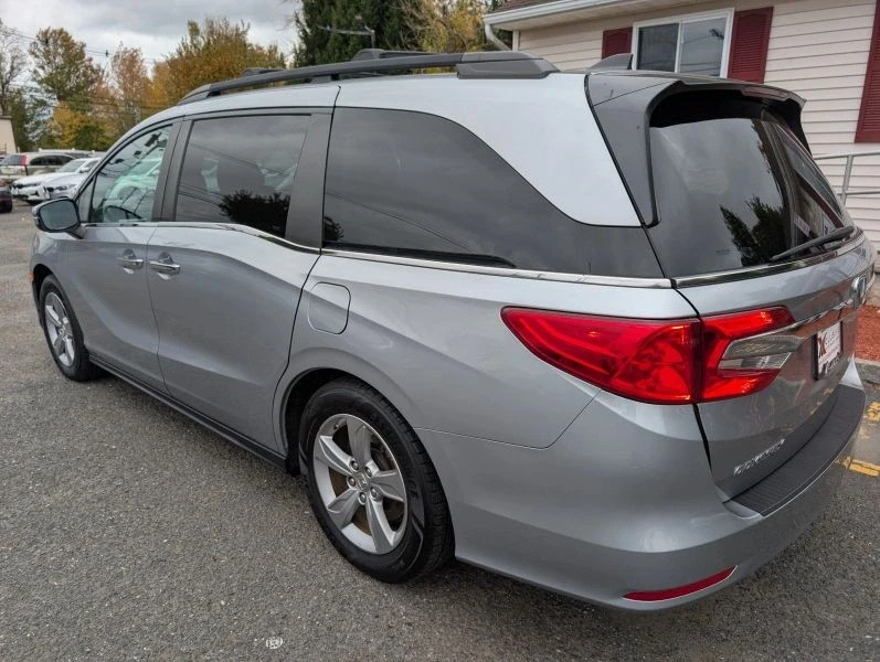 2018 Honda Odyssey - Image 2 of 12