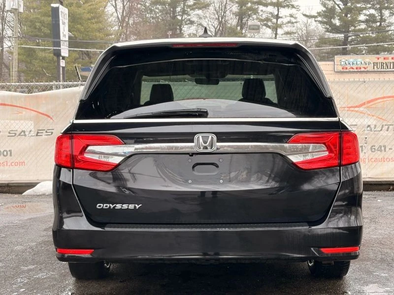 2018 Honda Odyssey - Image 11 of 12