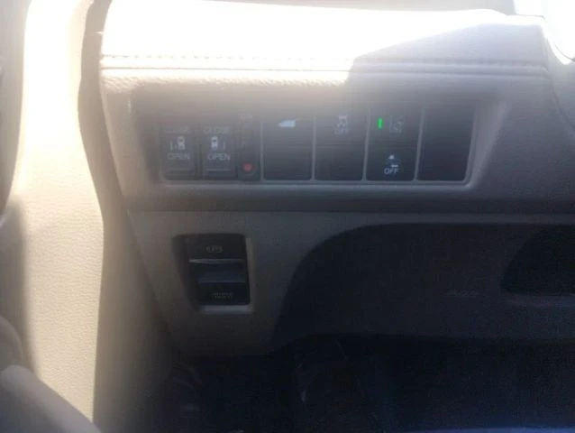 2018 Honda Odyssey - Image 10 of 12