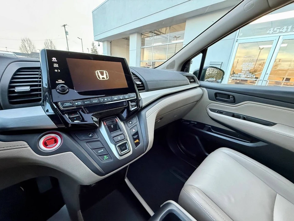 2018 Honda Odyssey - Image 20 of 21