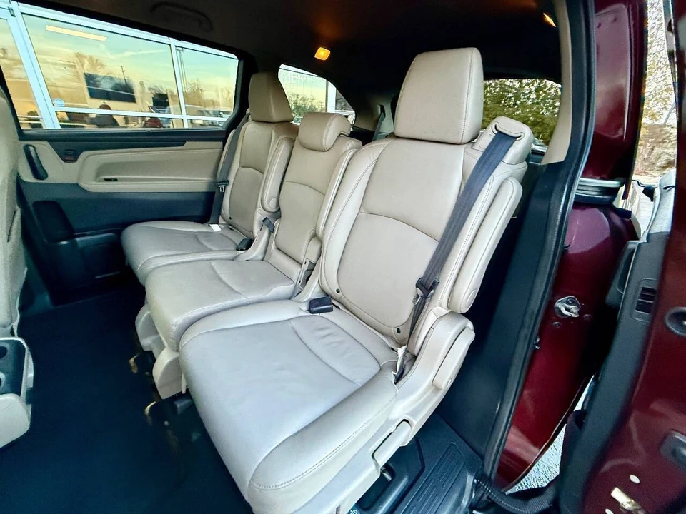 2018 Honda Odyssey - Image 12 of 21