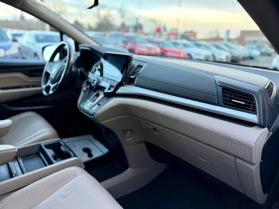 2018 Honda Odyssey - Image 18 of 21