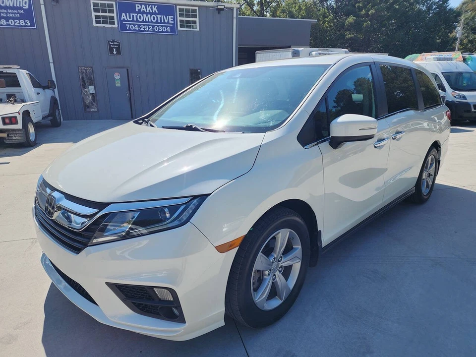 2018 Honda Odyssey - Image 2 of 21