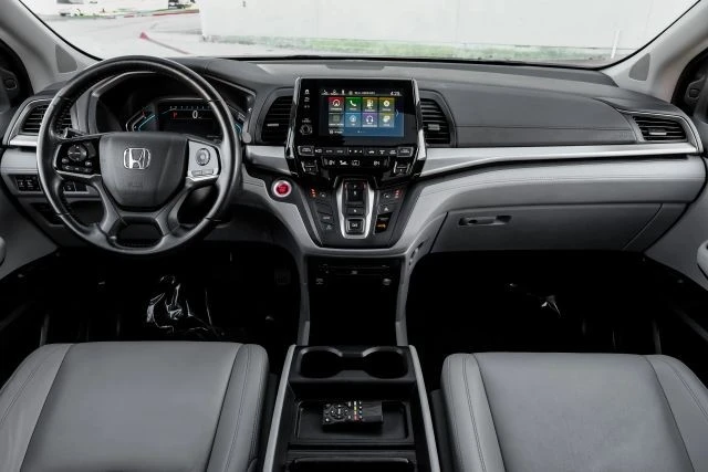 2018 Honda Odyssey - Image 16 of 21