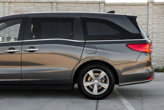 2018 Honda Odyssey - Image 14 of 21