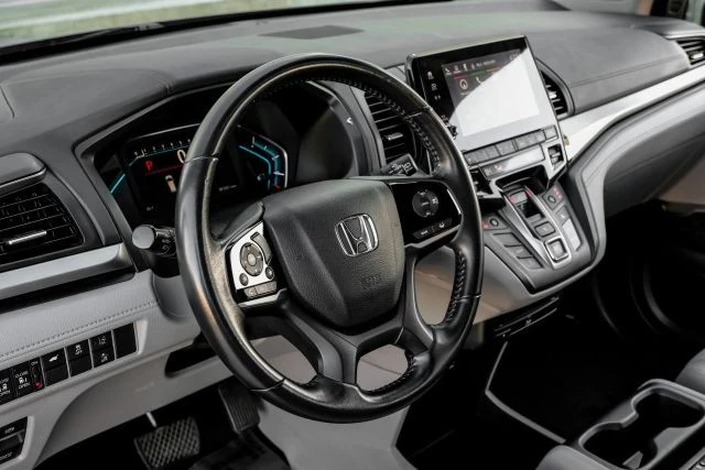 2018 Honda Odyssey - Image 18 of 21