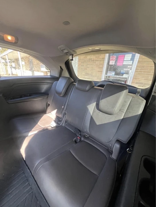 2018 Honda Odyssey - Image 15 of 20