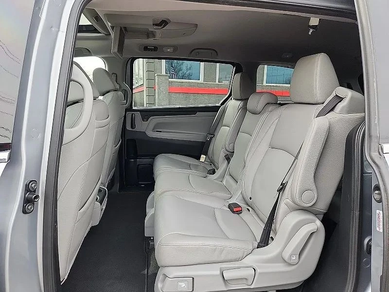 2018 Honda Odyssey - Image 11 of 12