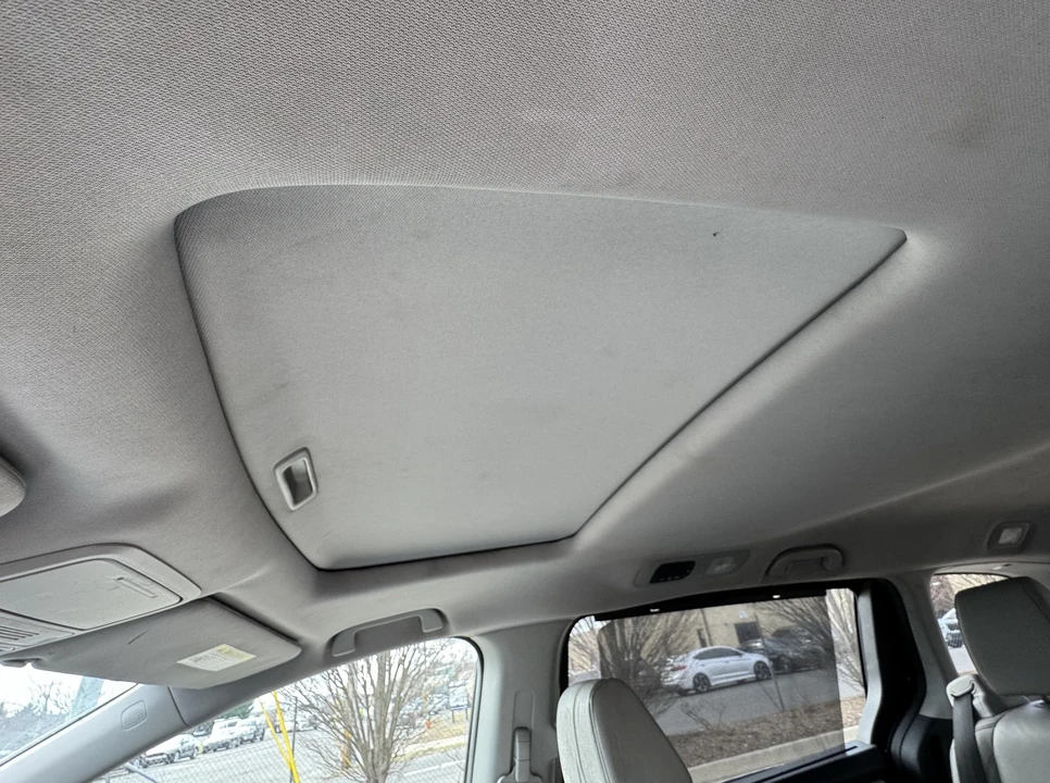 2018 Honda Odyssey - Image 15 of 21