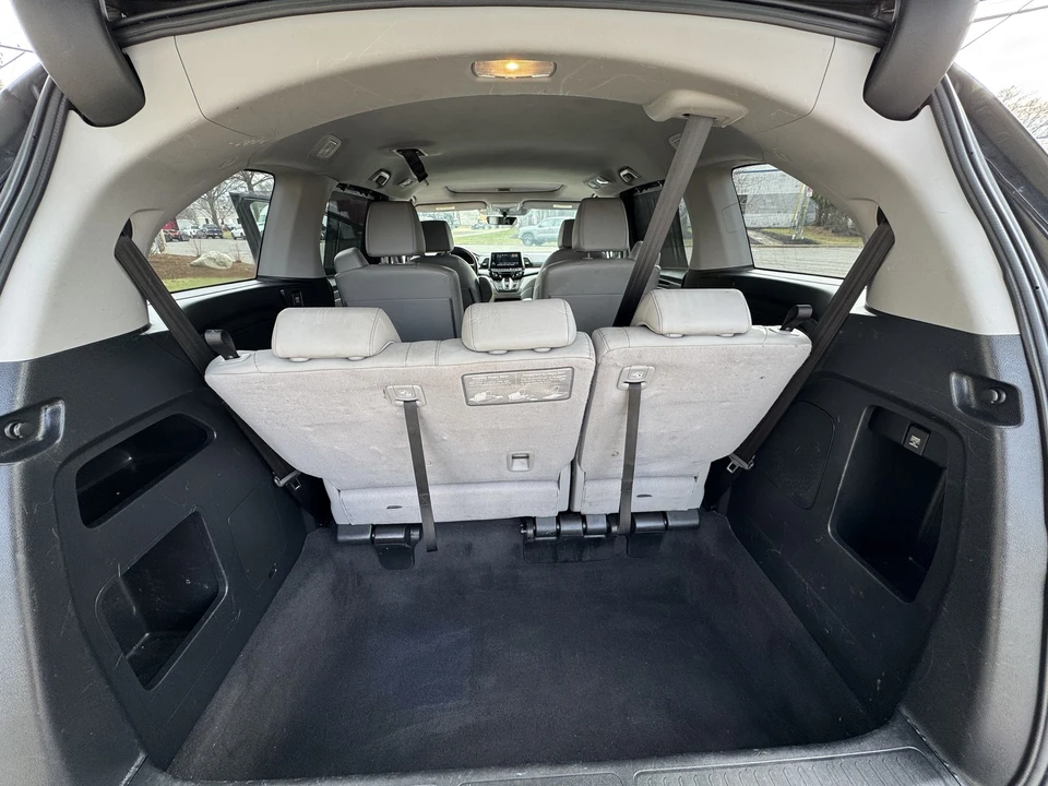 2018 Honda Odyssey - Image 18 of 21