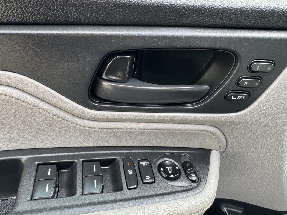 2018 Honda Odyssey - Image 10 of 21