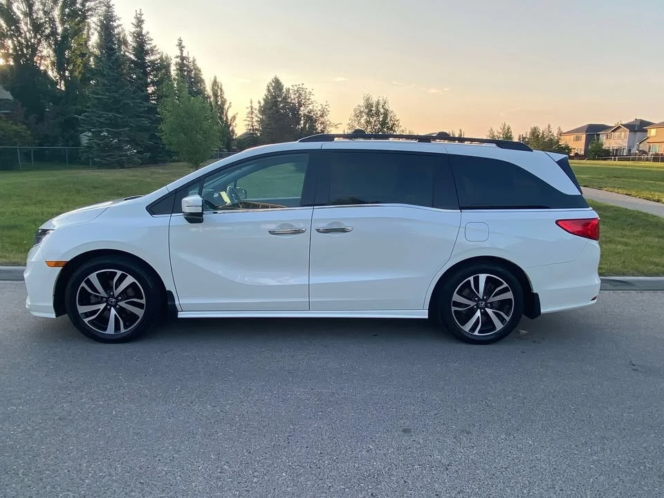 2018 Honda Odyssey - Image 3 of 8