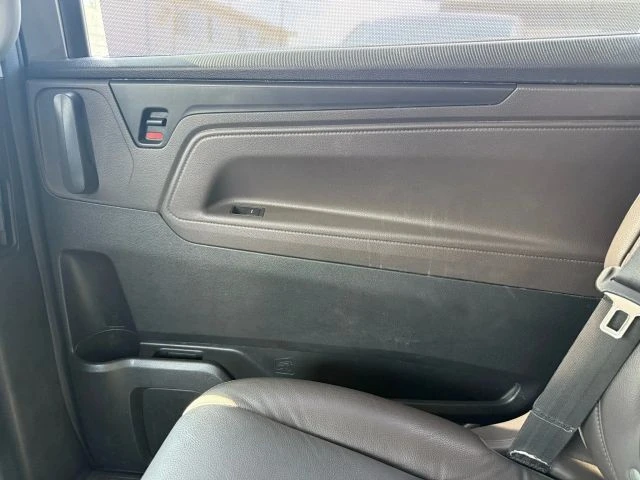 2018 Honda Odyssey - Image 16 of 21