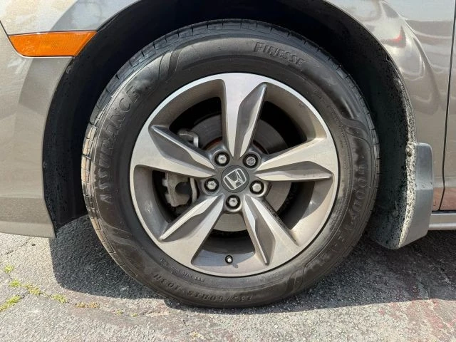 2018 Honda Odyssey - Image 15 of 21