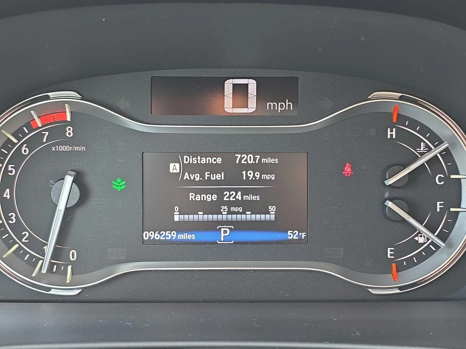 2018 Honda Pilot 3rd Gen - Image 11 of 12
