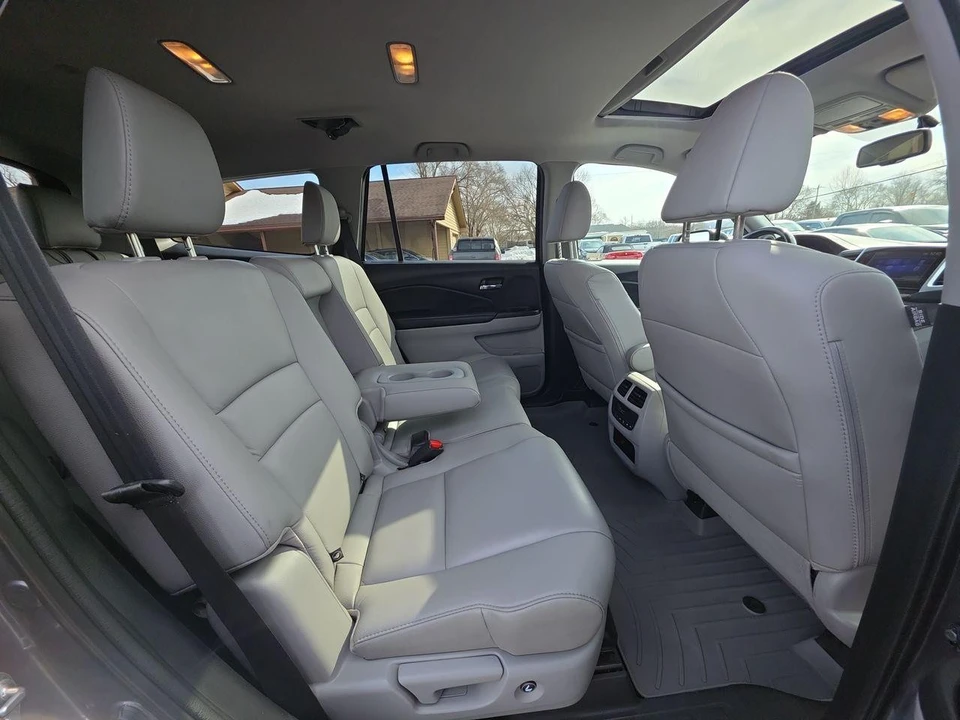 2018 Honda Pilot 3rd Gen - Image 7 of 12