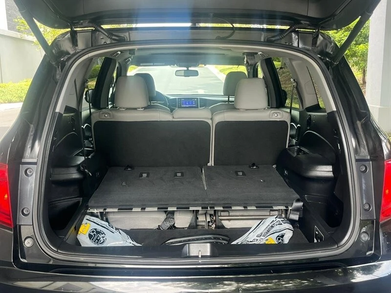 2018 Honda Pilot 3rd Gen - Image 14 of 19