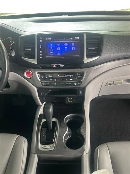 2018 Honda Pilot 3rd Gen - Image 6 of 19