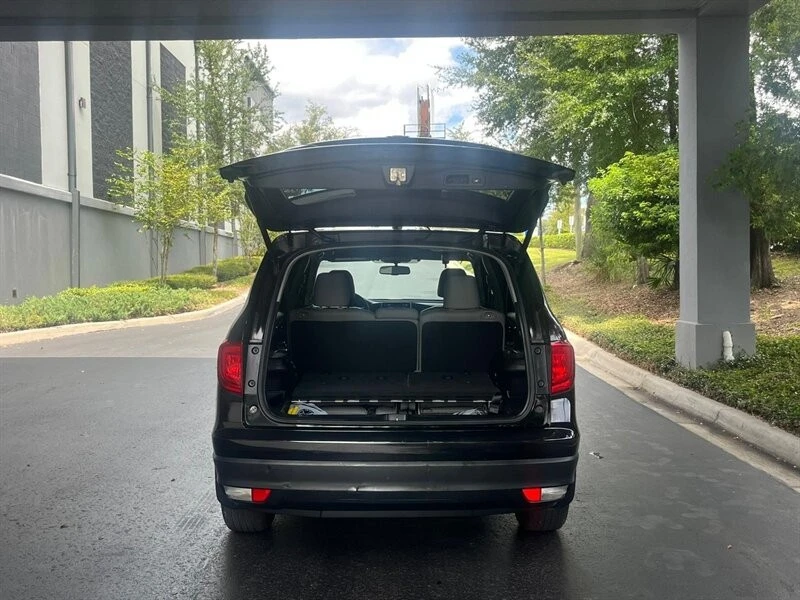 2018 Honda Pilot 3rd Gen - Image 13 of 19