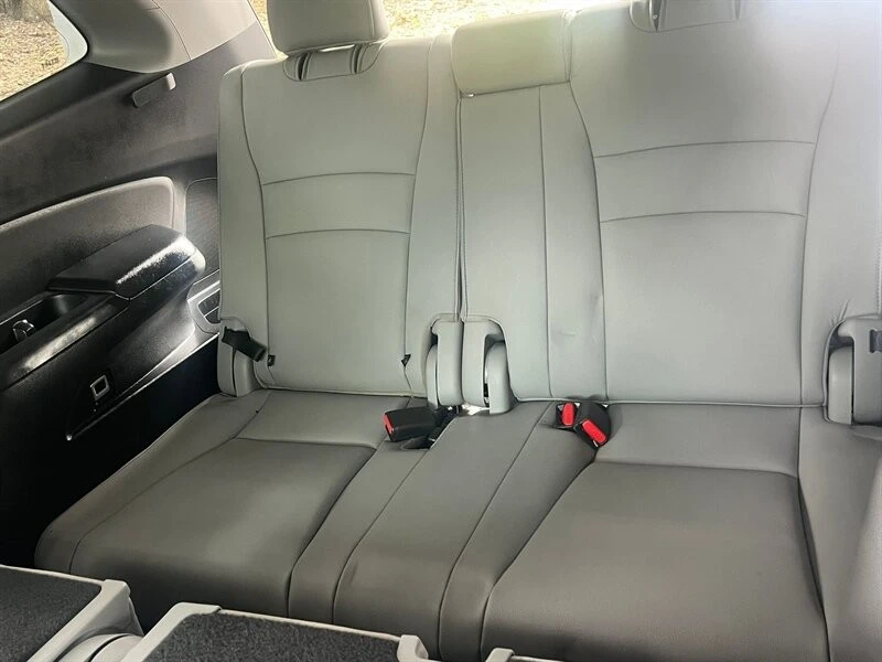 2018 Honda Pilot 3rd Gen - Image 12 of 19