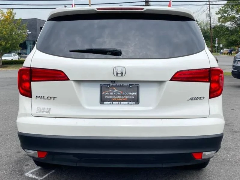 2018 Honda Pilot 3rd Gen - Image 5 of 12